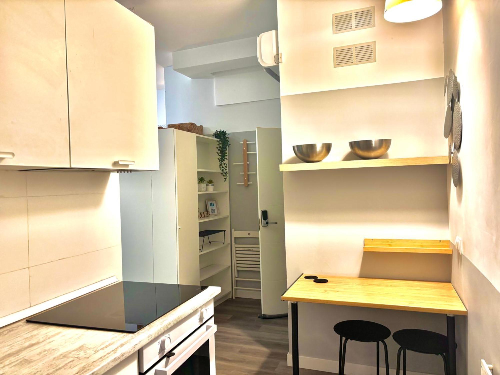 Apartamento Centricos Con Banera Jacuzzi Hidromasaje Romantico Madrid